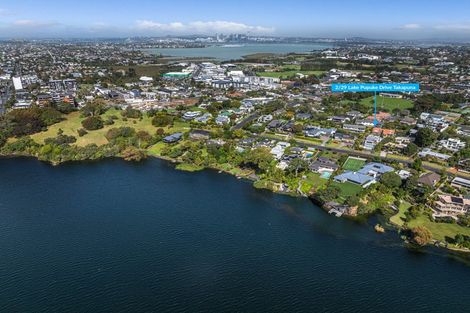 Photo of property in 2/29 Pupuke Road, Takapuna, Auckland, 0622