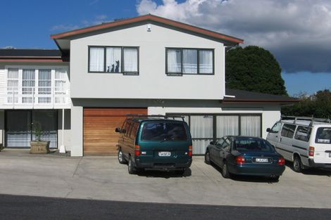 Photo of property in 2 Wheatley Avenue, Pakuranga, Auckland, 2010