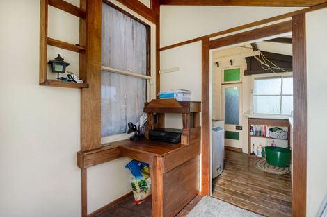 Photo of property in 140 Gonville Avenue, Gonville, Whanganui, 4501