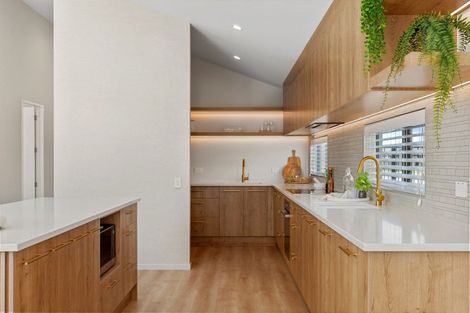 Photo of property in 13 Finstock Way, Rolleston, 7614