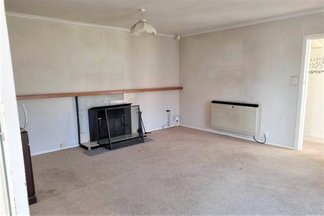 Photo of property in 2/22 Hillcrest Avenue, Hillcrest, Auckland, 0627