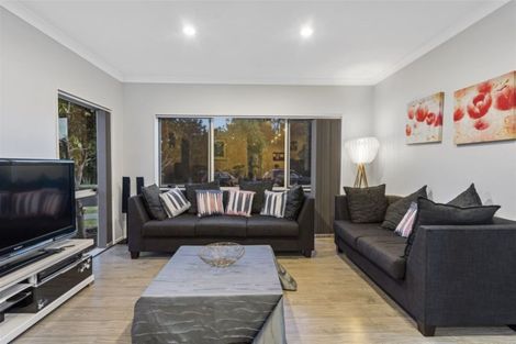 Photo of property in 2 Stamford Crescent, Flat Bush, Auckland, 2019