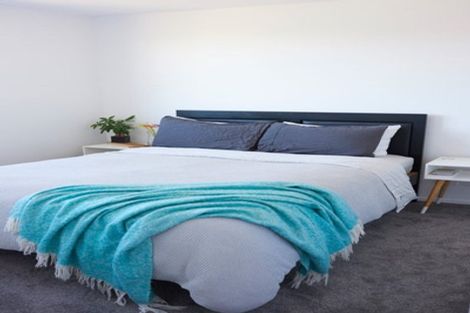 Photo of property in 52c Vodanovich Road, Te Atatu South, Auckland, 0610