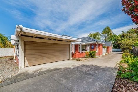 Photo of property in 213 Memorial Avenue, Burnside, Christchurch, 8053