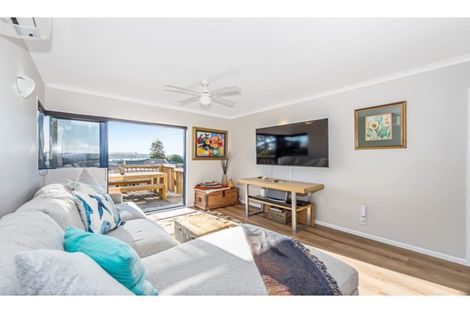 Photo of property in 34b Shakespear Road, Army Bay, Whangaparaoa, 0930