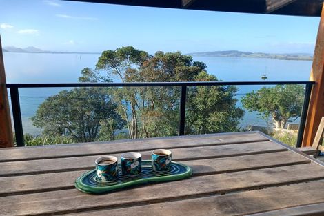 Photo of property in 102 Beach Road, Onerahi, Whangarei, 0110