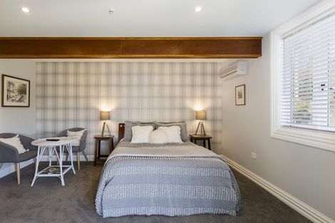 Photo of property in 5 Taranaki Street, Picton, 7220