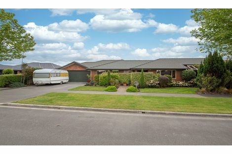 Photo of property in 14 Coolspring Way, Redwood, Christchurch, 8051