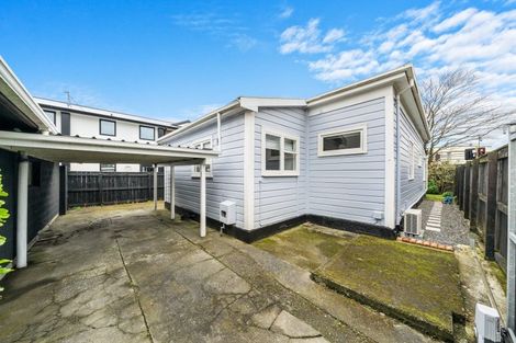 Photo of property in 99 Whites Line East, Waiwhetu, Lower Hutt, 5010
