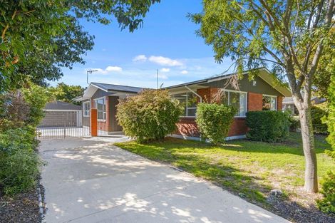 Photo of property in 8 Saffron Street, Bryndwr, Christchurch, 8053