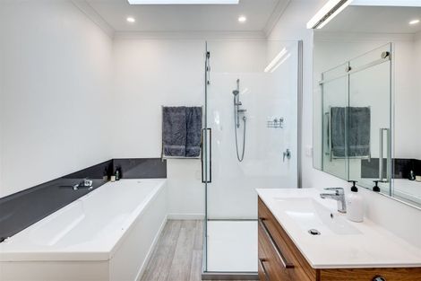 Photo of property in 25 Georges Drive, Napier South, Napier, 4110