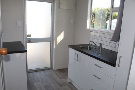 Photo of property in 5 Sutherland Crescent, Westbrook, Palmerston North, 4412