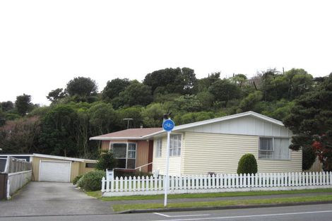 Photo of property in 40 Cumberland Street, Merrilands, New Plymouth, 4312