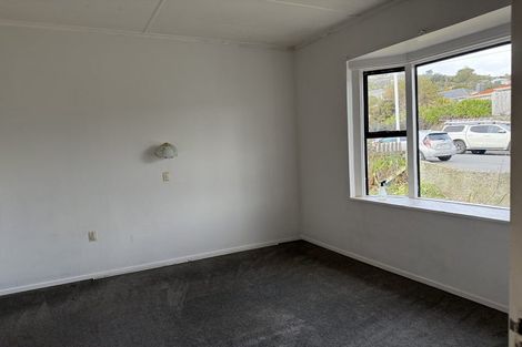 Photo of property in 21 Helston Road, Johnsonville, Wellington, 6037