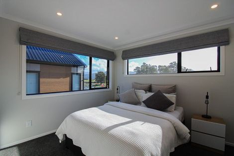 Photo of property in 8 Castletown Street, Wallaceville, Upper Hutt, 5018