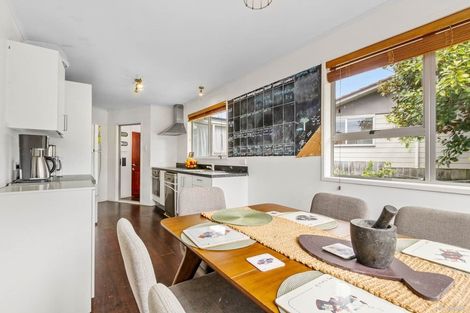 Photo of property in 2 Longreach Drive, Sunnyvale, Auckland, 0612