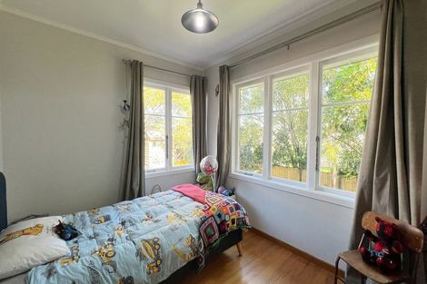 Photo of property in 63 Kervil Avenue, Te Atatu Peninsula, Auckland, 0610