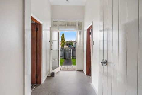 Photo of property in 69 Carlton Avenue, Tawhero, Whanganui, 4501