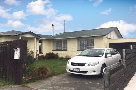 Photo of property in 2 Collingwood Place, Rangiora, 7400