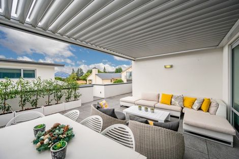 Photo of property in 15 Faulks Terrace, Wanaka, 9305