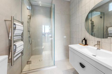 Photo of property in 1b Maranui Avenue, Point Chevalier, Auckland, 1022