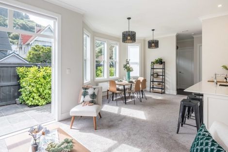 Photo of property in 51 Tinakori Road, Thorndon, Wellington, 6011