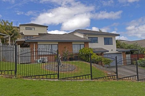 Photo of property in 29 Chadlington Avenue, Henderson, Auckland, 0612
