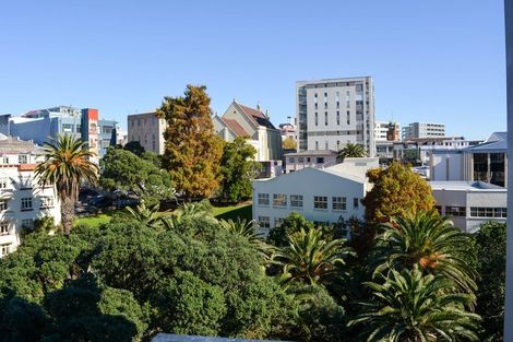 Photo of property in 6c Scotia Place, Auckland Central, Auckland, 1010