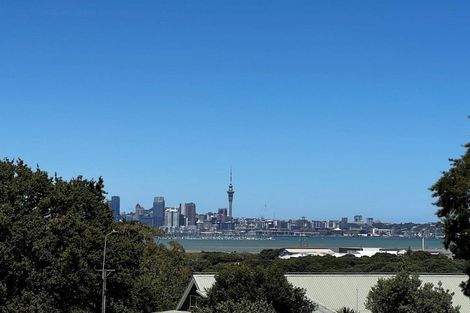 Photo of property in Frank Sargeson Apts, 108/80 Anzac Street, Takapuna, Auckland, 0622