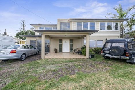 Photo of property in 6 Tainui Terrace, Mangere Bridge, Auckland, 2022