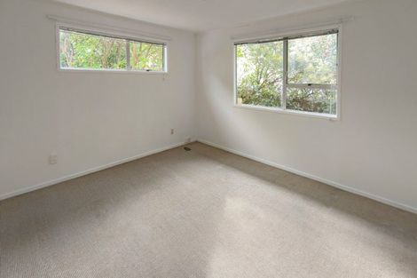 Photo of property in 10 Mile Place, Henderson, Auckland, 0612