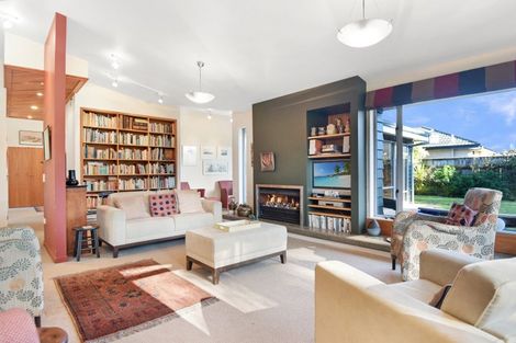 Photo of property in 5 Suffolk Drive, Otamatea, Whanganui, 4500