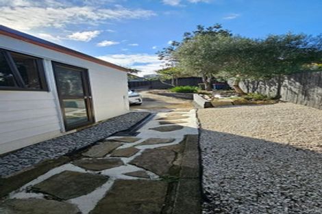 Photo of property in 1/13 Montclair Rise, Browns Bay, Auckland, 0630