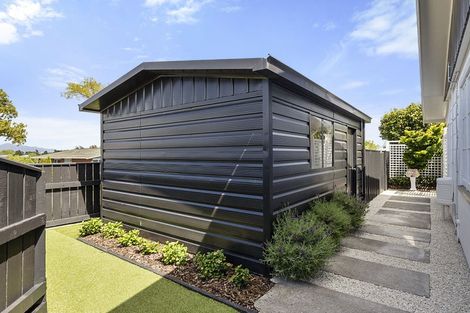 Photo of property in 29 Nevada Drive, Merrilands, New Plymouth, 4312