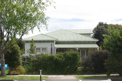 Photo of property in 77 Hutcheson Street, Mayfield, Blenheim, 7201
