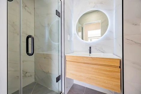 Photo of property in 16 Oopunga Road, Pukekohe, 2120