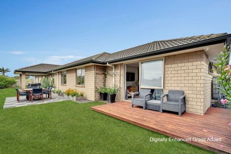 Photo of property in 12 Omana Avenue, Shelly Beach, Helensville, 0874