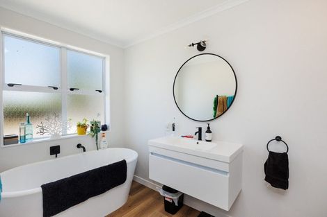 Photo of property in 72a Tutaenui Road, Marton, 4710