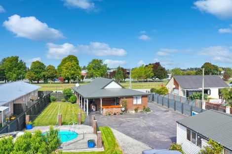 Photo of property in 100 Melcombe Street, Tinwald, Ashburton, 7700