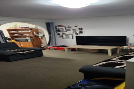 Photo of property in 2/27 Miro Street, New Lynn, Auckland, 0600
