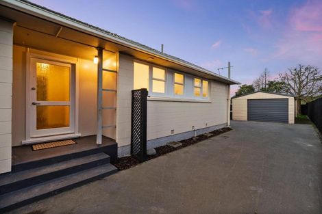 Photo of property in 102 Carisbrooke Street, Aranui, Christchurch, 8061