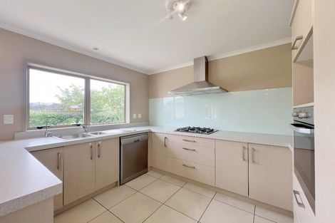 Photo of property in 17 Wessex Place, Rototuna North, Hamilton, 3210