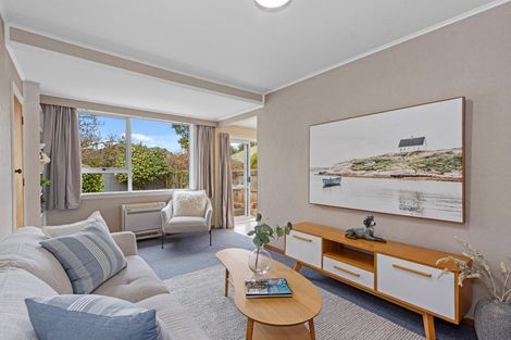 Photo of property in 3 Sealy Place, Bryndwr, Christchurch, 8053