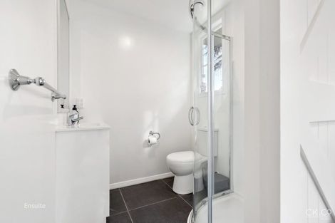 Photo of property in 24 Miromiro Road, Normandale, Lower Hutt, 5010