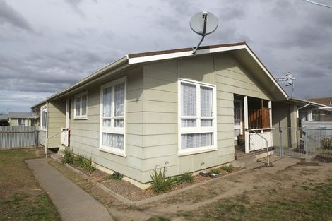 Photo of property in 28 Cartier Crescent, Flaxmere, Hastings, 4120