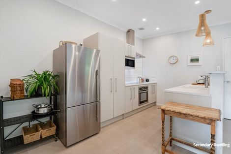Photo of property in 113 Aberley Road, Schnapper Rock, Auckland, 0632