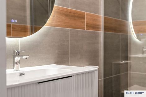 Photo of property in 51 Whare Kauri Road, Papakura, 2110