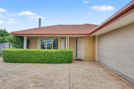 Photo of property in 50 Coolspring Way, Redwood, Christchurch, 8051