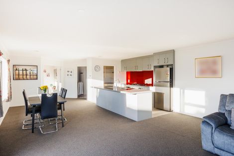 Photo of property in 79 Balrickard Way, Milson, Palmerston North, 4414