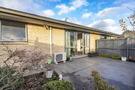 Photo of property in 10 North Avon Road, Richmond, Christchurch, 8013